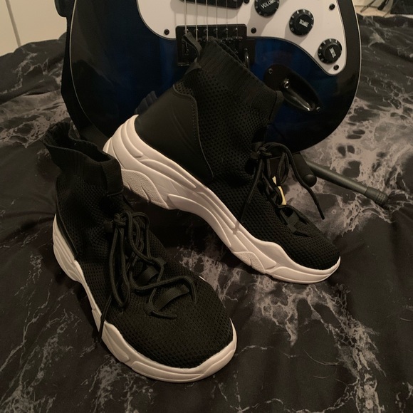 Forever 21 Platform Sock Sneakers - Picture 4 of 6